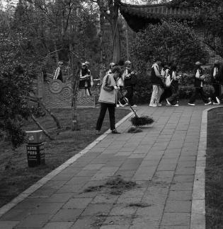 Sweep dust and pick up light 5