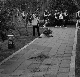 Sweep dust and pick up light 6