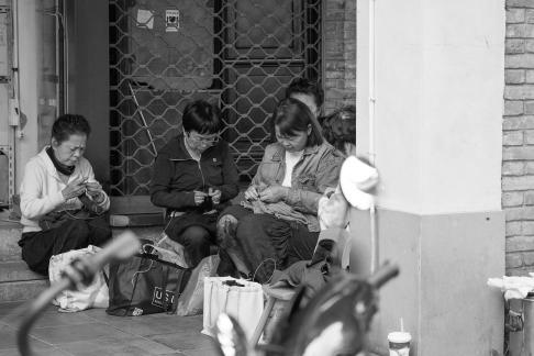 The Time at Hand on the Street 1