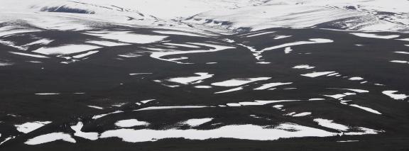 Celestial snow without dust 19