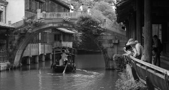 The sound of rowing in Jiangnan 7