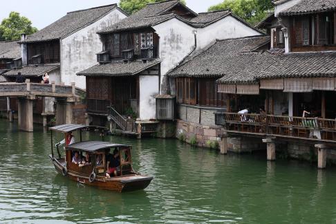 The sound of rowing in Jiangnan 9