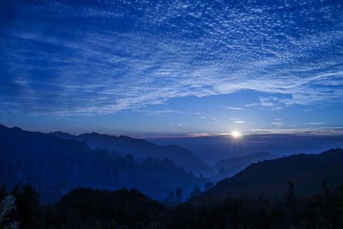 Between Yunshan Mountains 51