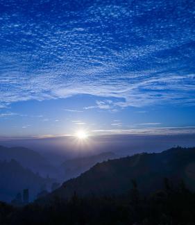 Between Yunshan Mountains 52
