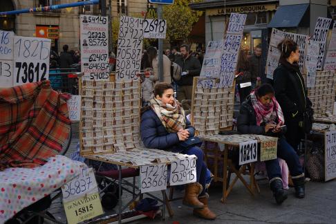 Street Lottery Stand