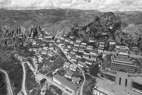 Colorful settlement 10