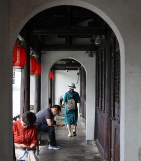 Time under the eaves 3