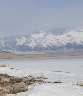 Snowy Lake scenery 17