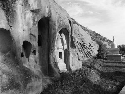 Horseshoe Thousand Buddha 2