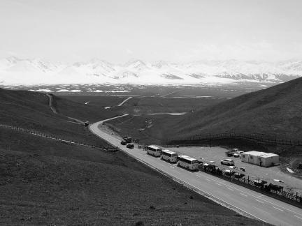 Road to the distant peak 8