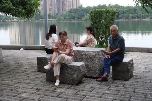 Silent by the lakeside 5