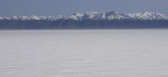 Snowy Lake scenery 33