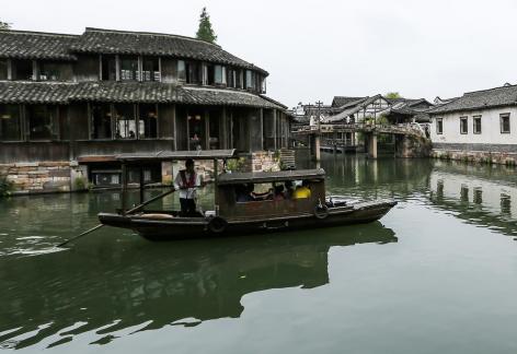 Singing on the green waves 6