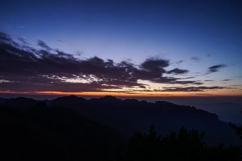 Between Yunshan Mountains 21