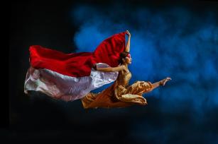 flying flag balerina