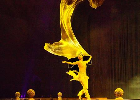 Flying Silk Dance