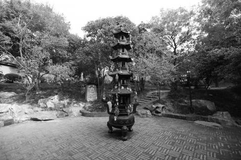 Incense burner colorful wishes