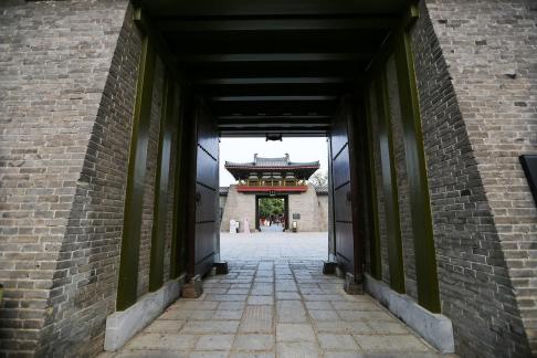 Visit the ancient city 60