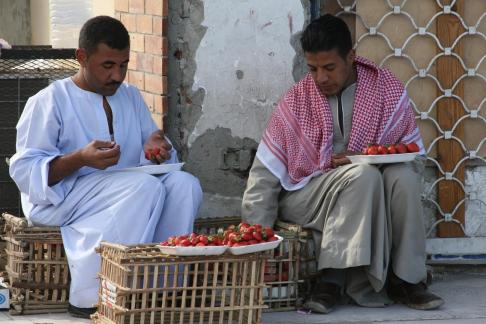 Seeling strawberries on the street