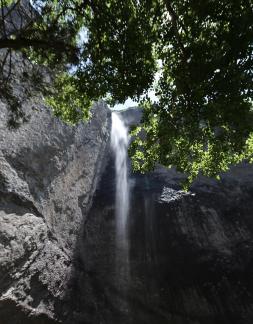 The Beauty of Mountains and Rivers9