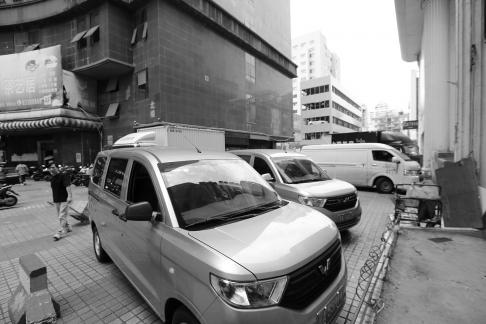 Order on the street corner 5