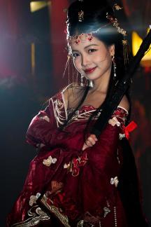 costume drama swordswoman