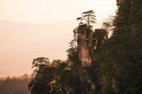 Between Yunshan Mountains 38