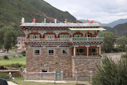 Tibetan houses 3