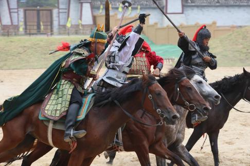 Equestrian performance 40