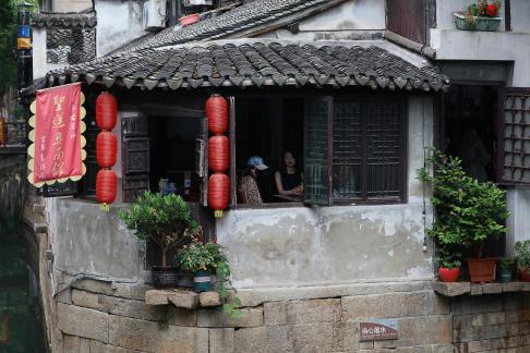 Dream of Jiangnan 32