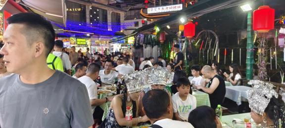 Yangshuo Night Market 3
