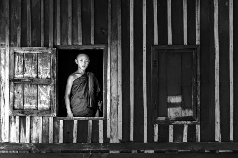 Jendela Kamar Monastery 01