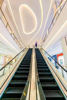The girl in the shopping mall