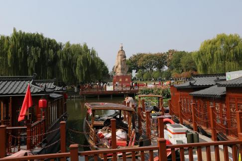 Visit the ancient city 90