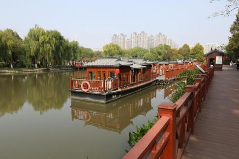 Visit the ancient city 95