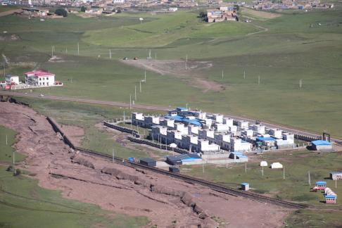 The scale of the earth 1