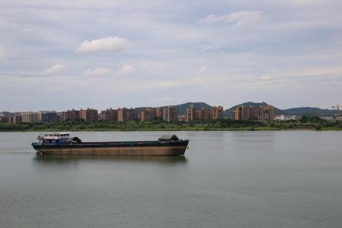One island on the Xiang River 5