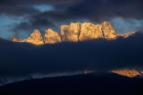 Snowy Land with Gilded Light 10