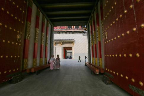 The ancient city shines brightly 7