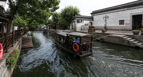Boating in the Water Lane 19