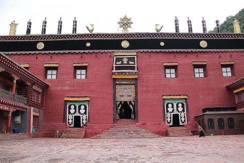 Mountain Shadow Red House 7