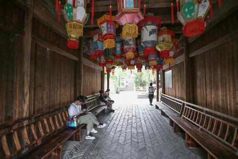 Time steps slowly 28