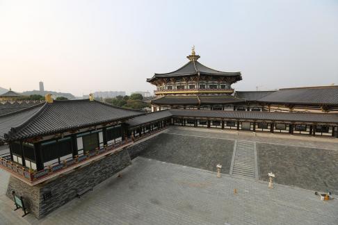 Visit the ancient city 22