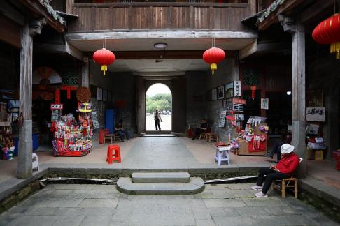 Hang lanterns high 19