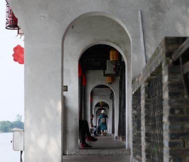 Time under the eaves 5