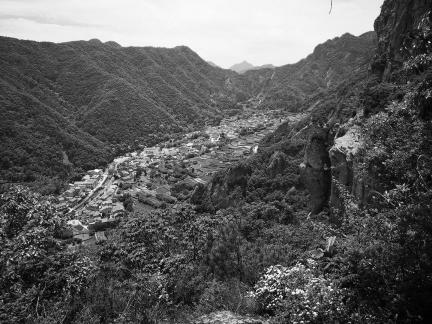 Green curtain hanging clouds 2