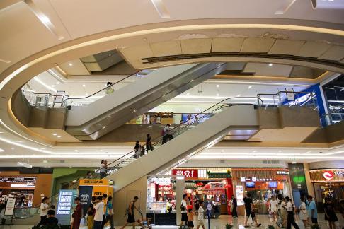 Escalator passing through 1