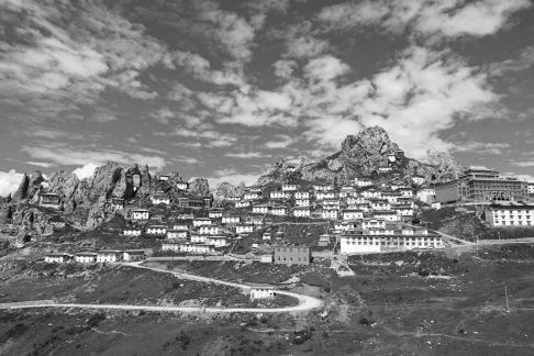 Colorful settlement 12