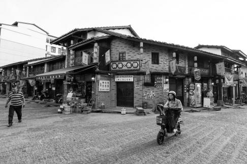 A glimpse of the market 12