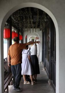 Time under the eaves 14